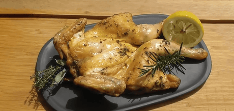 Coquelet en Crapaudine à la Muscade rôti