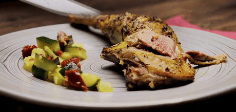 Cuisse de Poulet marinées aux herbes de Provence accompagnée de légumes de saisons