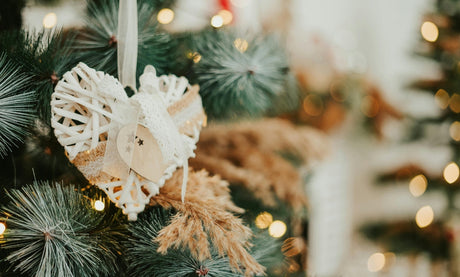 Noël durable : comment célébrer les fêtes plus simplement et plus consciemment, sans renoncer au plaisir ?